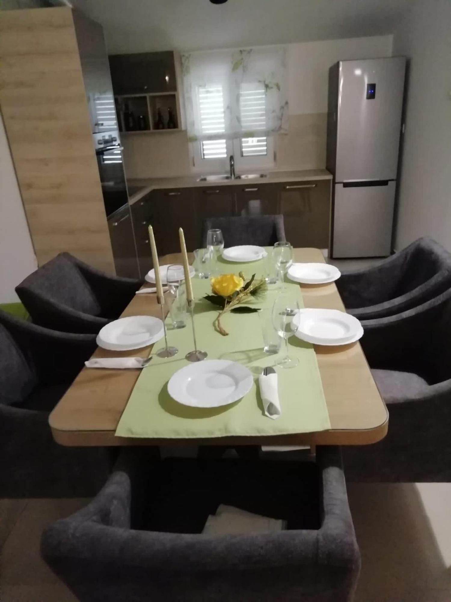 Ferienwohnung Albatros Kaštel Sućurac Exterior foto
